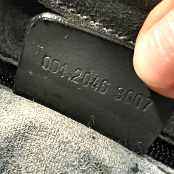 Gucci Bamboo Suede Shoulder Bag - Picture 10 of 14